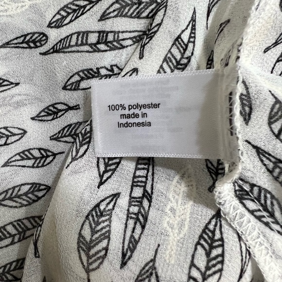 Lane Bryant Sheer Feather Print Tunic Shirt Plus Size 14 16 Long Blouse Sheer - Picture 7 of 9